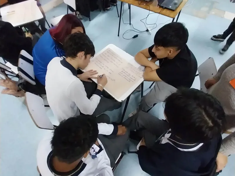 Alumnos de Formación Dual de la especialidad  Servicios de Turismo del Liceo Pedro Aguirre Cerda vivieron "Ceremonia de Envío"