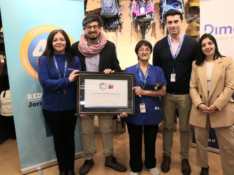 Autoridades regionales celebran promulgación de Ley 40 Horas junto a trabajadores y trabajadoras de Dimarsa