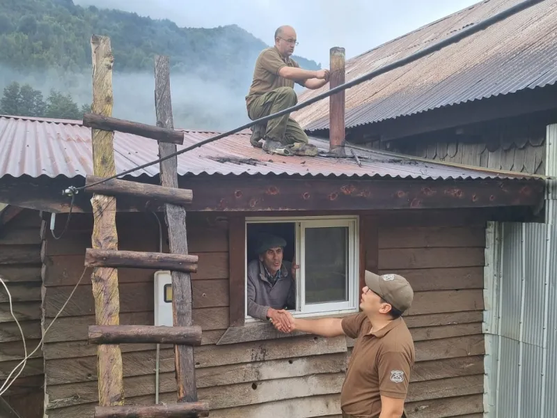 Carabineros refuerza su rol de solidaridad social con apoyo a adulto mayor en sector rural