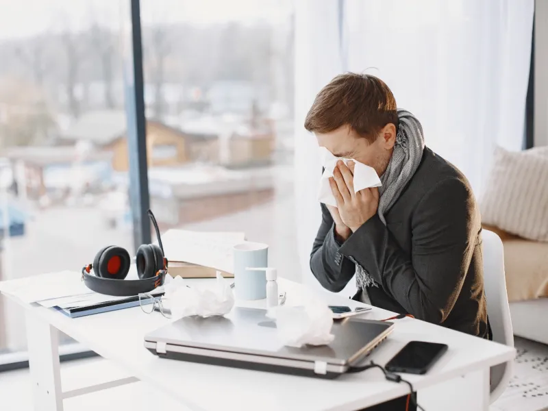 Época de virus respiratorios: Tips para no contagiarse en la oficina