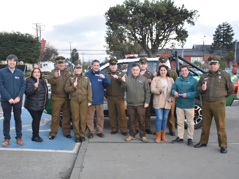 Fresia recibió moderna camioneta 4x4 para reforzar labor de Carabineros en sectores rurales