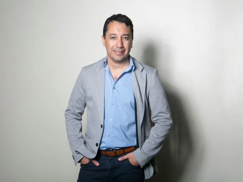 La búsqueda de inmersión total en una nueva lengua