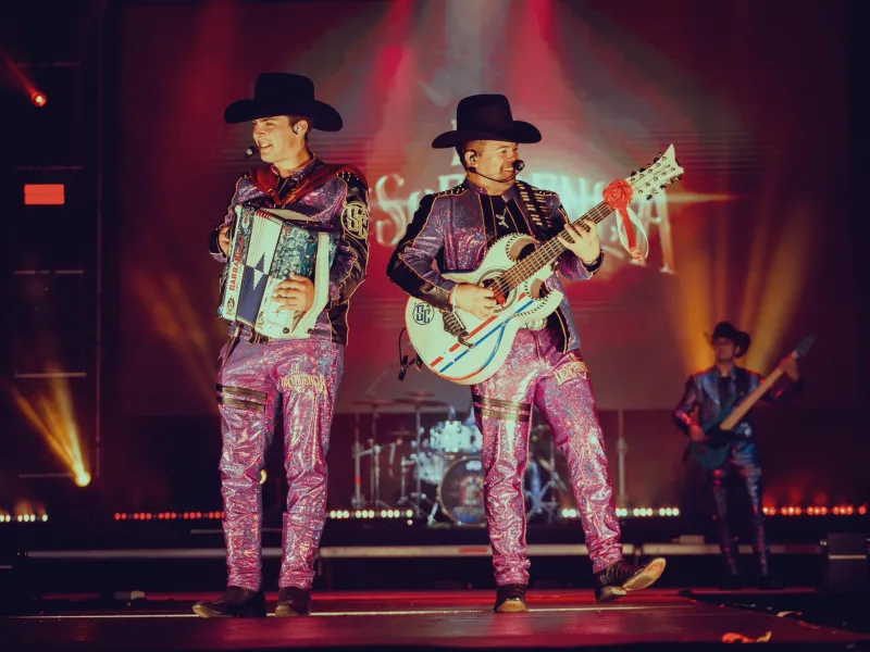 “La Descendencia ” llega con sus mejores rancheras a Dreams Puerto Varas