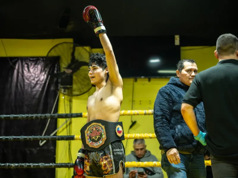 Municipalidad de Puerto Varas apoya a Alexis Cerpa para representar a la comuna y a Chile en el Mundial de Kickboxing en Alemania