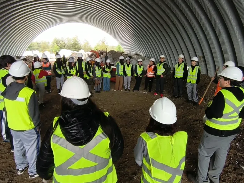 Programa “De la Escuela a la Tierra” busca crear conciencia ambiental en estudiantes de Frutillar y Llanquihue