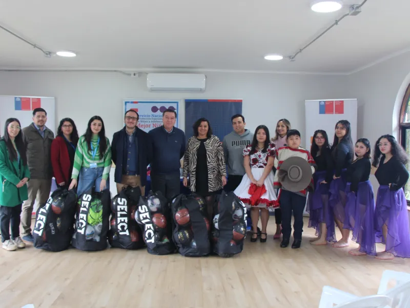 Residencia Reloncaví y Aldea SOS de Puerto Varas recibieron implementación deportiva