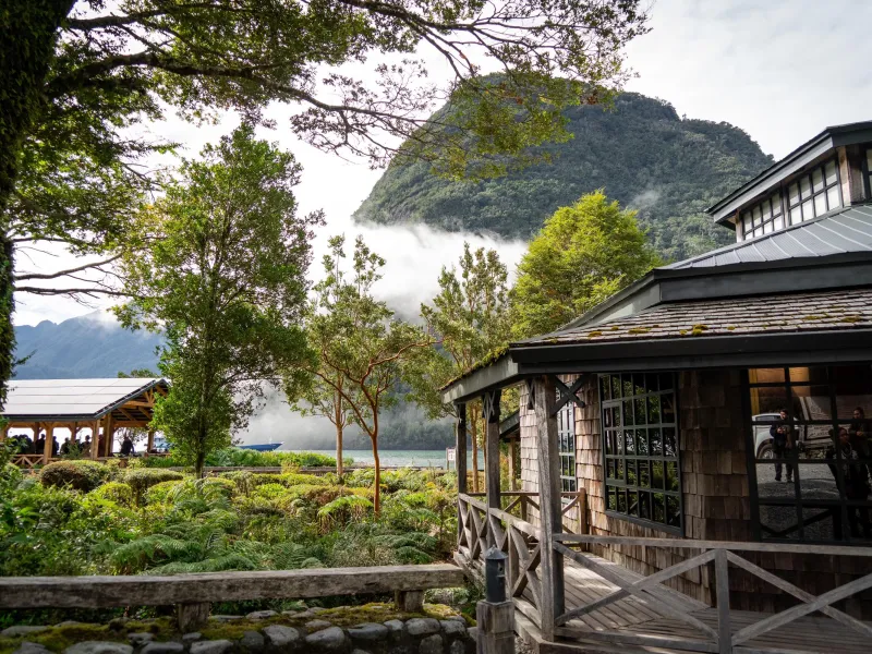 Tompkins Conservation y Rewilding Chile junto a Conaf Inauguraron innovador centro de visitantes en el Parque Nacional Pumalín Douglas Tompkins