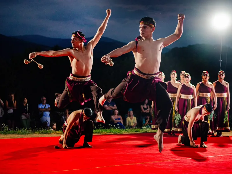 Tupa Marka celebra a Chile con música y danza en Dreams Puerto Varas