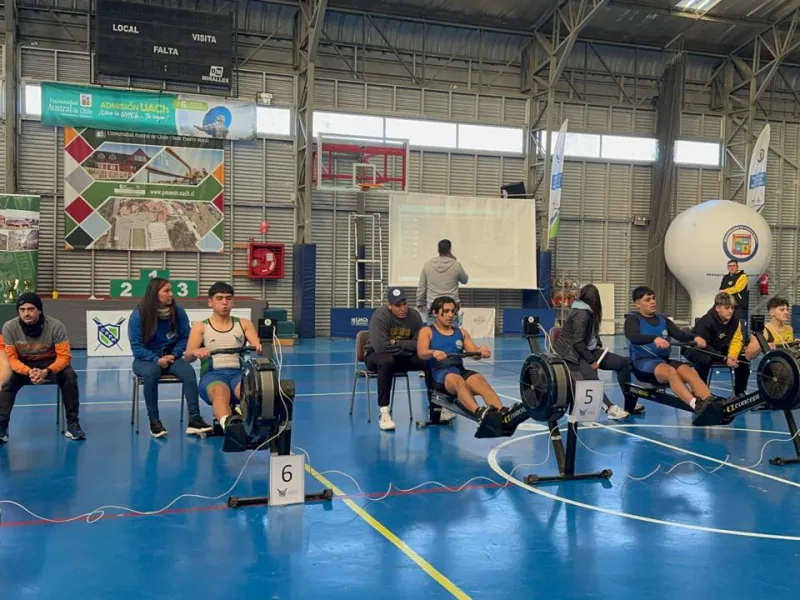 Viento y Marea se llevó los mayores aplausos en campeonato de remoergómetro en gimnasio de la UACh