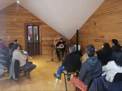 Academia de Música de Puerto Varas inauguró sus nuevas instalaciones con Horacio Salinas de Inti Illimani