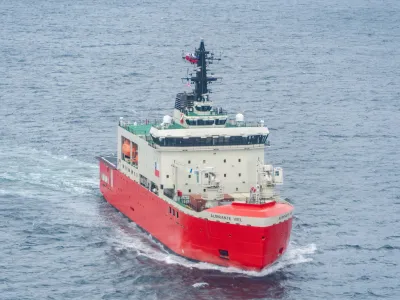 Armada de Chile retoma operaciones de invierno en la Antártica tras ocho años