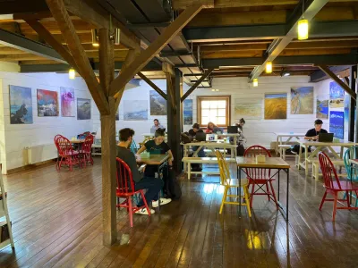 Centro de Arte Molino Machmar abre convocatoria a artistas visuales de la Región de Los Lagos para ser parte de su programación 2024