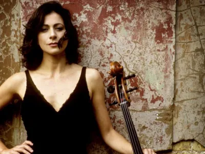 Concierto de la violonchelista Natalie Clein será transmitido por Teatro del Lago Digital