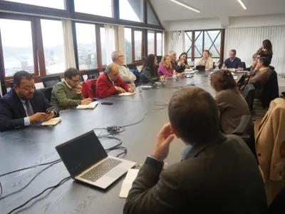 Consejeros Regionales analizan plan de reparación por daño ambiental en el Lago Chapo junto a Colbún y la comunidad