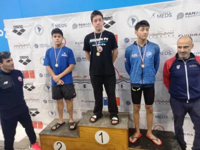 Cristóbal Villouta obtuvo 4 medallas de oro y una de plata en Nacional Infantil de Invierno de Natación