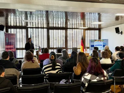 Emprendedores de Puerto Varas accederán a capacitaciones y nuevos espacios de venta gracias a inversión regional de $60 millones