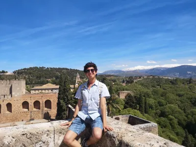 Felipe Ampuero Avendaño, joven castreño, estudiante de Enfermería en UST Puerto Montt relata sus experiencias y los conocimientos adquiridos durante su pasantía en la Universidad de Granada, España