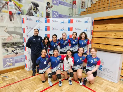 Colegio Germania Campeón Regional de Vóleibol