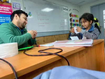 Instructor Sordo UACh continuó por segundo año necesario vínculo educativo con Escuela Los Pellines