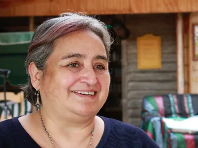 La poeta y docente chilota Rosabetty Muñoz es la nueva ganadora del Premio Iberoamericano de Poesía Pablo Neruda 2024