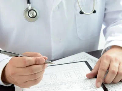 Licencias médicas en la mira: advierten debilidades legales ante fraude masivo