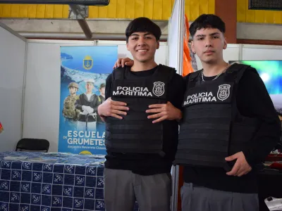 Más de 2 mil estudiantes subieron a bordo de la “Feria Laboral y Vocacional” del sector marítimo