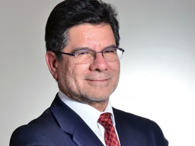 [OPINIÓN] "Nueva política, nuevos políticos" Por Adolfo Alvial