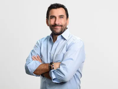 [OPINIÓN] "Que el éxito en los estudios no se transforme en sufrimiento" Por Arnaldo Canales, Director Ejecutivo Fundación Liderazgo Chile