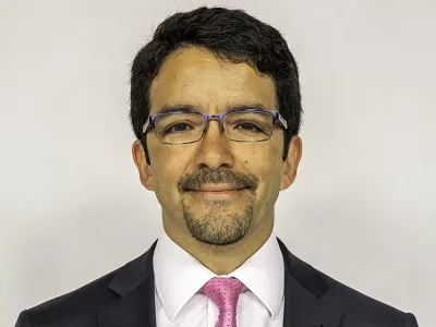 [OPINIÓN] "Renegociación y carga financiera de la familia chilena". Por Hugo Sánchez Ramírez, Superintendente de Insolvencia y Reemprendimiento.