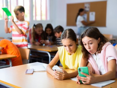 Prevención y restricción en el uso de tecnologías en menores