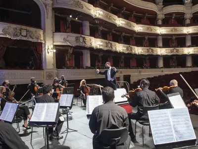 Transmisión de “Un nuevo espíritu”: Orquesta Filarmónica de Santiago celebra su 66º cumpleaños con concierto dedicado a Strauss y Beethoven en La Red