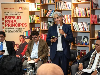 Tras exitoso lanzamiento en Santiago, Marco Enríquez-Ominami llega a Puerto Varas con su nuevo libro sobre comunicación política