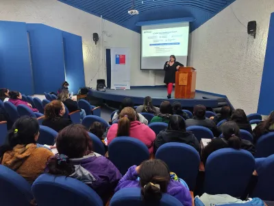 Usuarias del FOSIS de Puerto Varas se capacitaron en materias tributarias