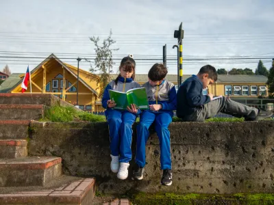Vacaciones de invierno: ¿cómo los niños pueden seguir fomentando la lectura durante las semanas de receso?