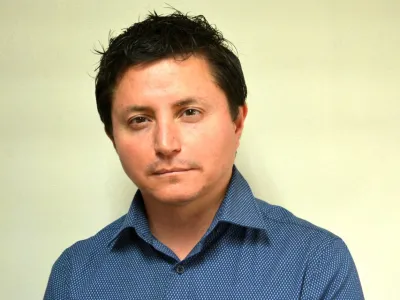 Vicente Huidobro: El viaje en el paracaídas de la burocracia