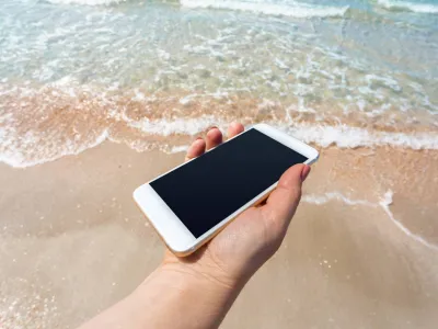 Y tú… ¿cuidas correctamente el celular en verano?